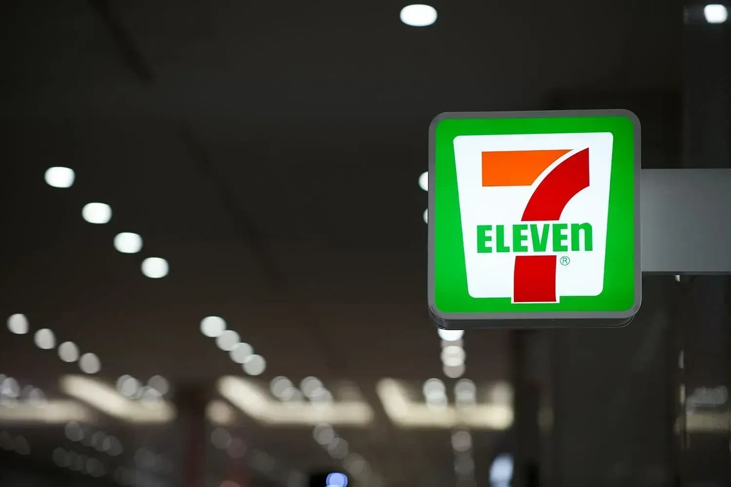 CPALL – 1Q66: กำไรสุทธิสูงกว่าคาดเพราะกำไร FX; กำไรปกติตามคาด – OUTPERFORM (ราคาเป้าหมาย 78 บาท)