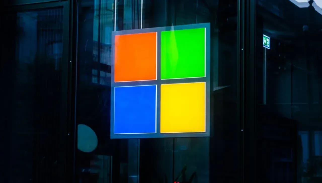 เมื่อ Microsoft ปรับกลยุทธ์และออกสินค้าใหม่ ถึงเวลาฟื้นตัวของราคาหุ้น MSFT?