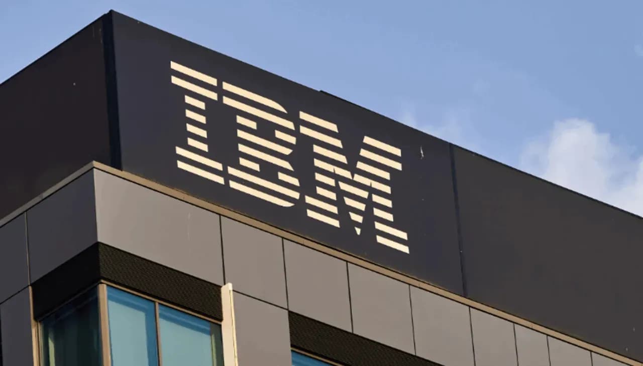 IBM งบ 2Q26 ต่ำกว่าคาด สะท้อนงบลงทุนองค์กรไหลจากซอฟต์แวร์สู่โครงสร้างพื้นฐาน AI