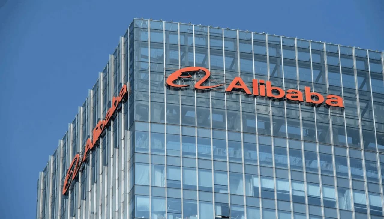 Alibaba ระดมทุนเพิ่ม HK$80bn เพื่อเร่งลงทุน AI