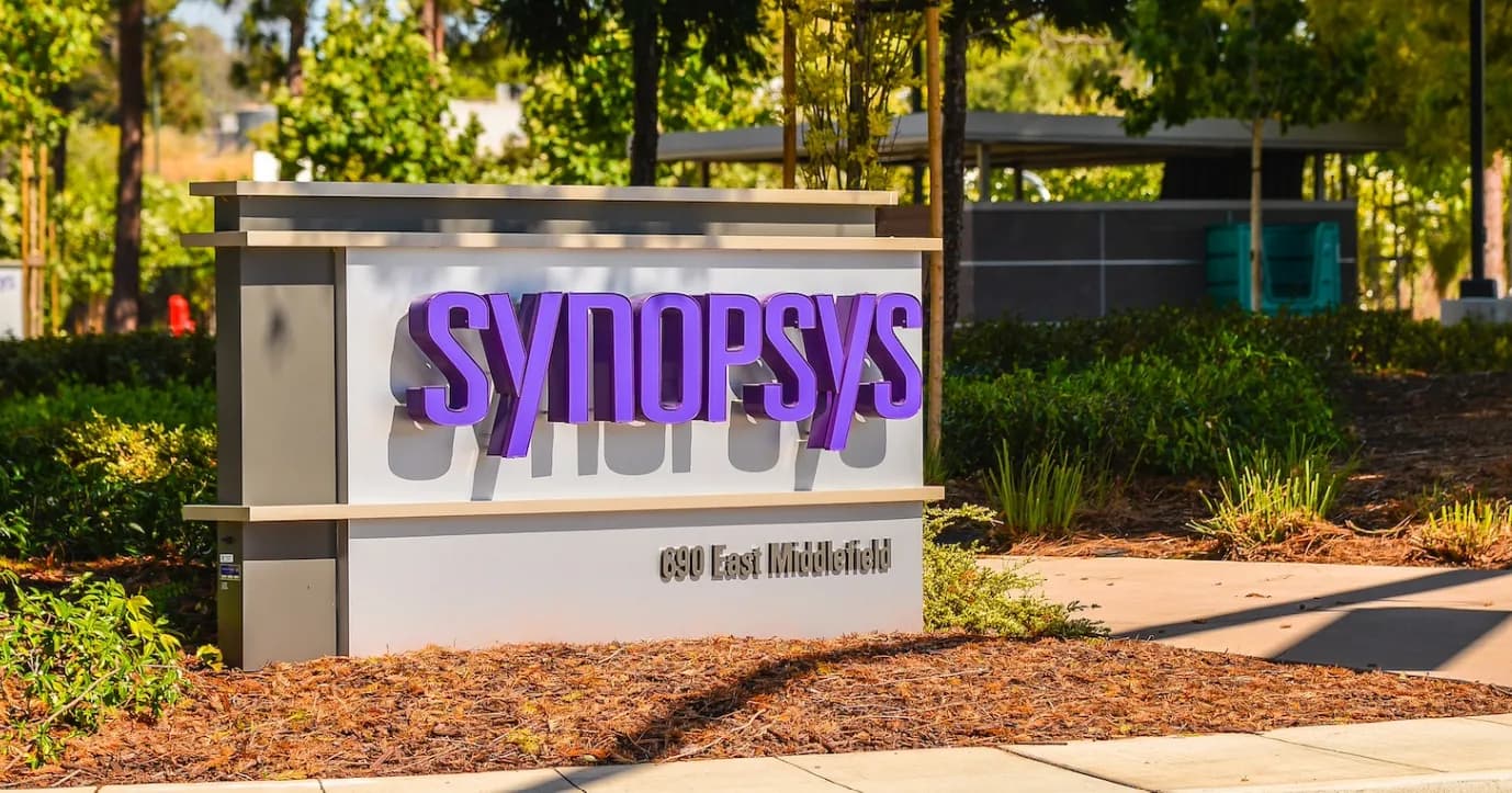 Synopsys เพิ่มเป้า FY27 สูงกว่าคาด รับแรงหนุนดีล OpenAI และ AWS