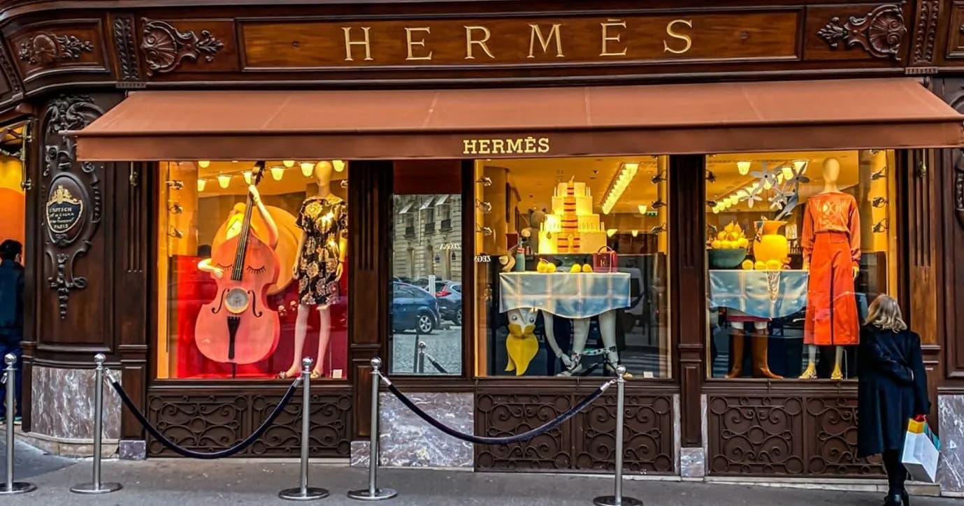 Hermès งบ 3Q26 ต่ำกว่าคาด กำลังซื้อจีนอ่อนแอ แม้กระเป๋าหนังยังเติบโตแข็งแกร่ง